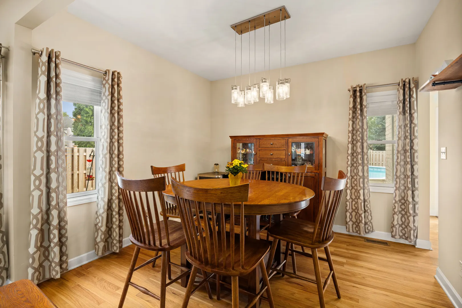 1716 Kingtree Drive IL