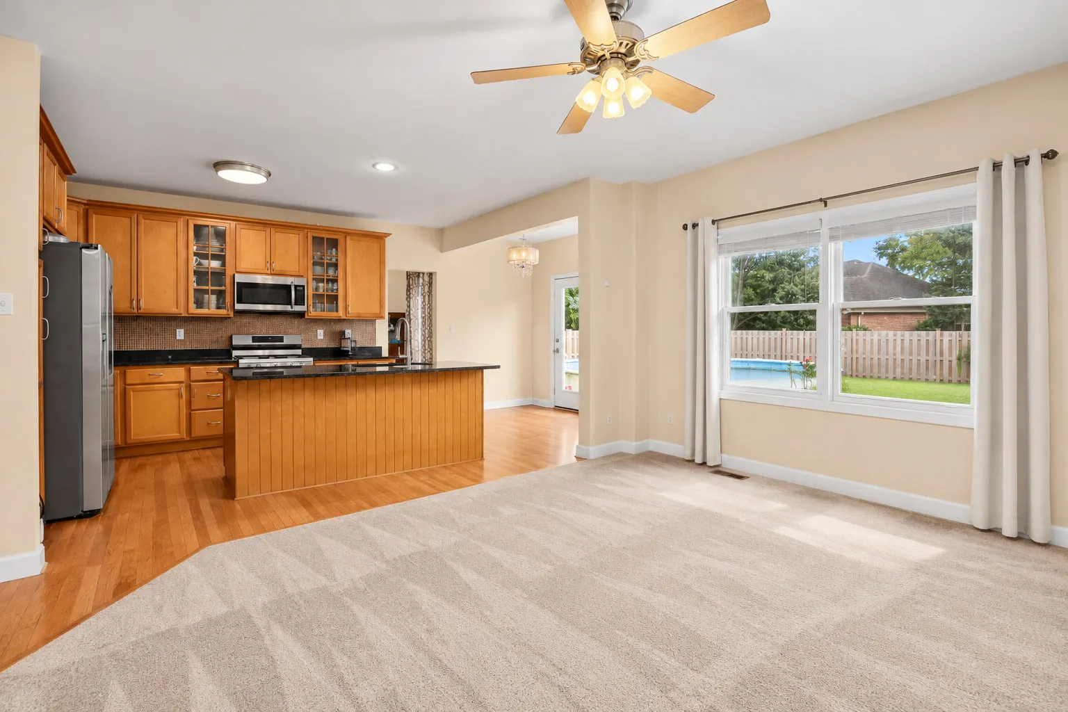 1716 Kingtree Drive IL