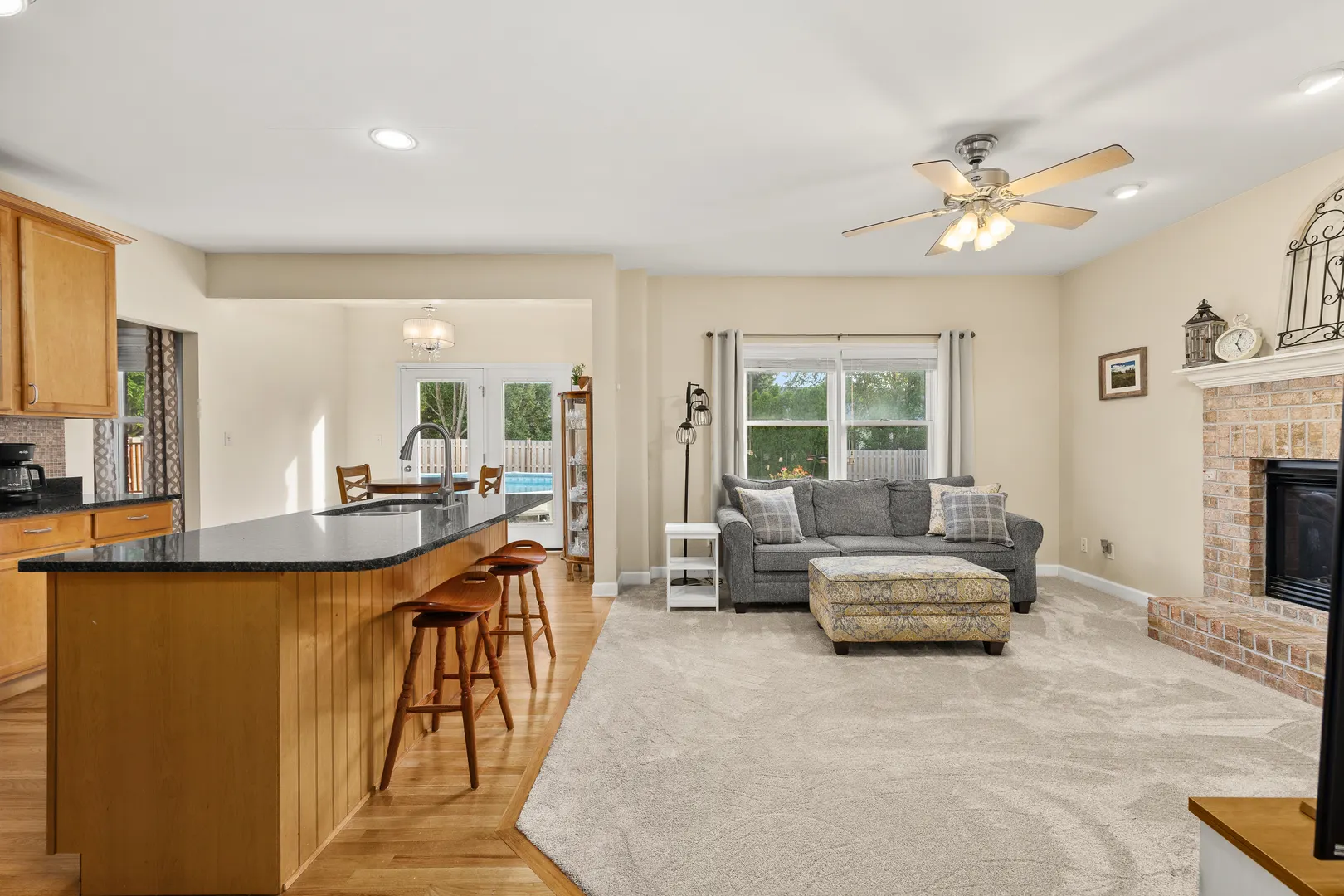 1716 Kingtree Drive IL