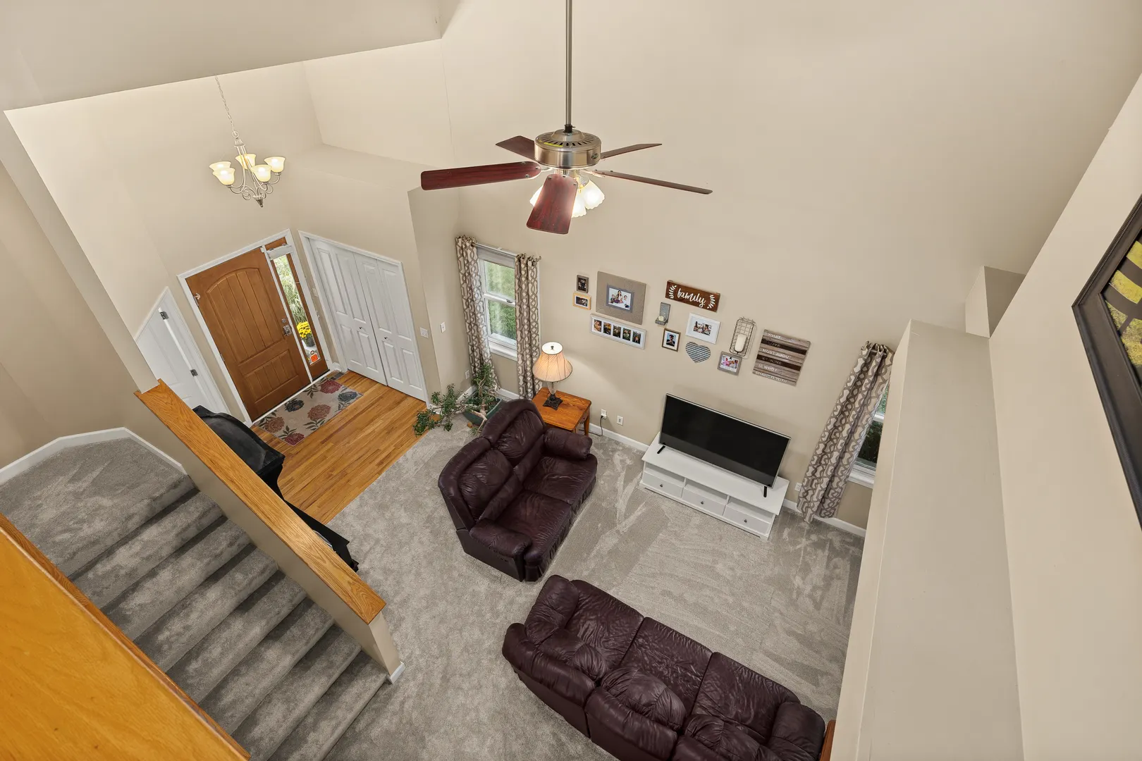 1716 Kingtree Drive IL