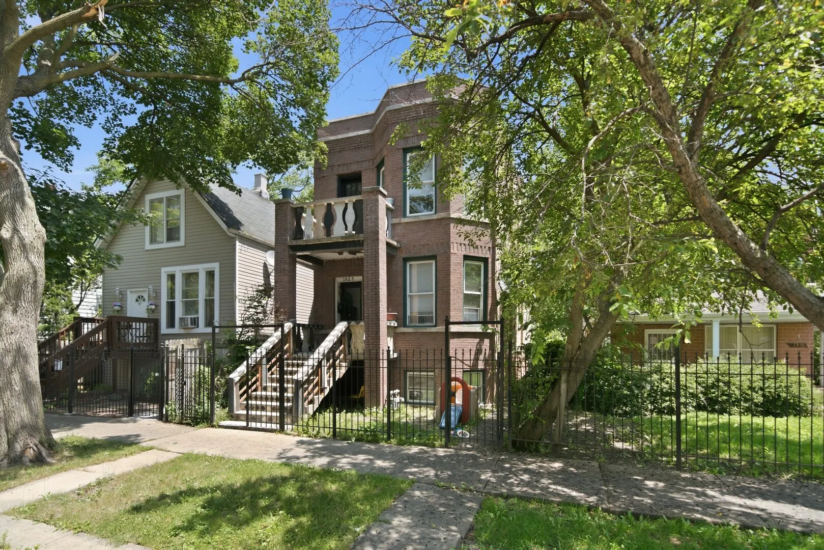 1925 N Keystone Avenue IL