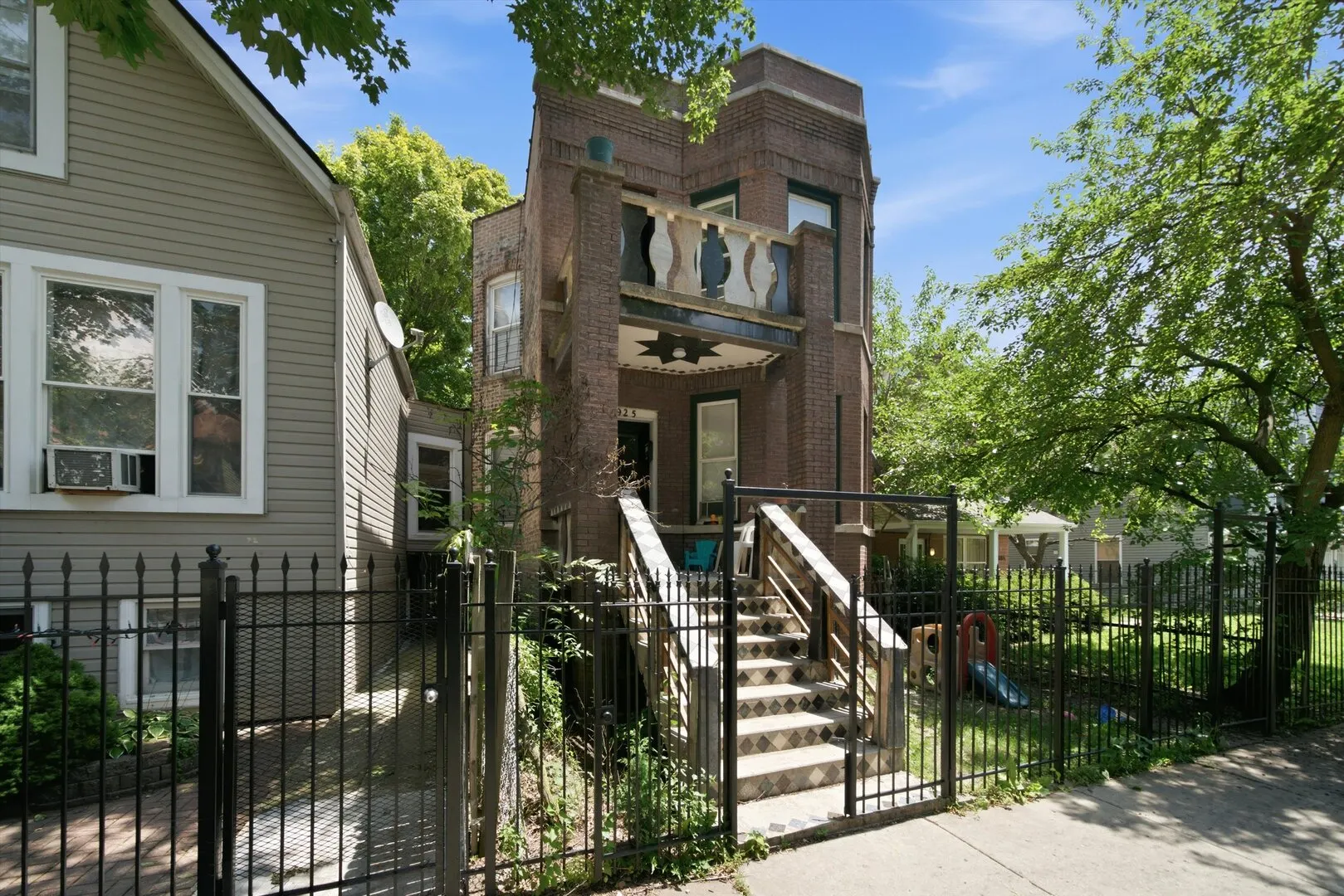 1925 N Keystone Avenue IL