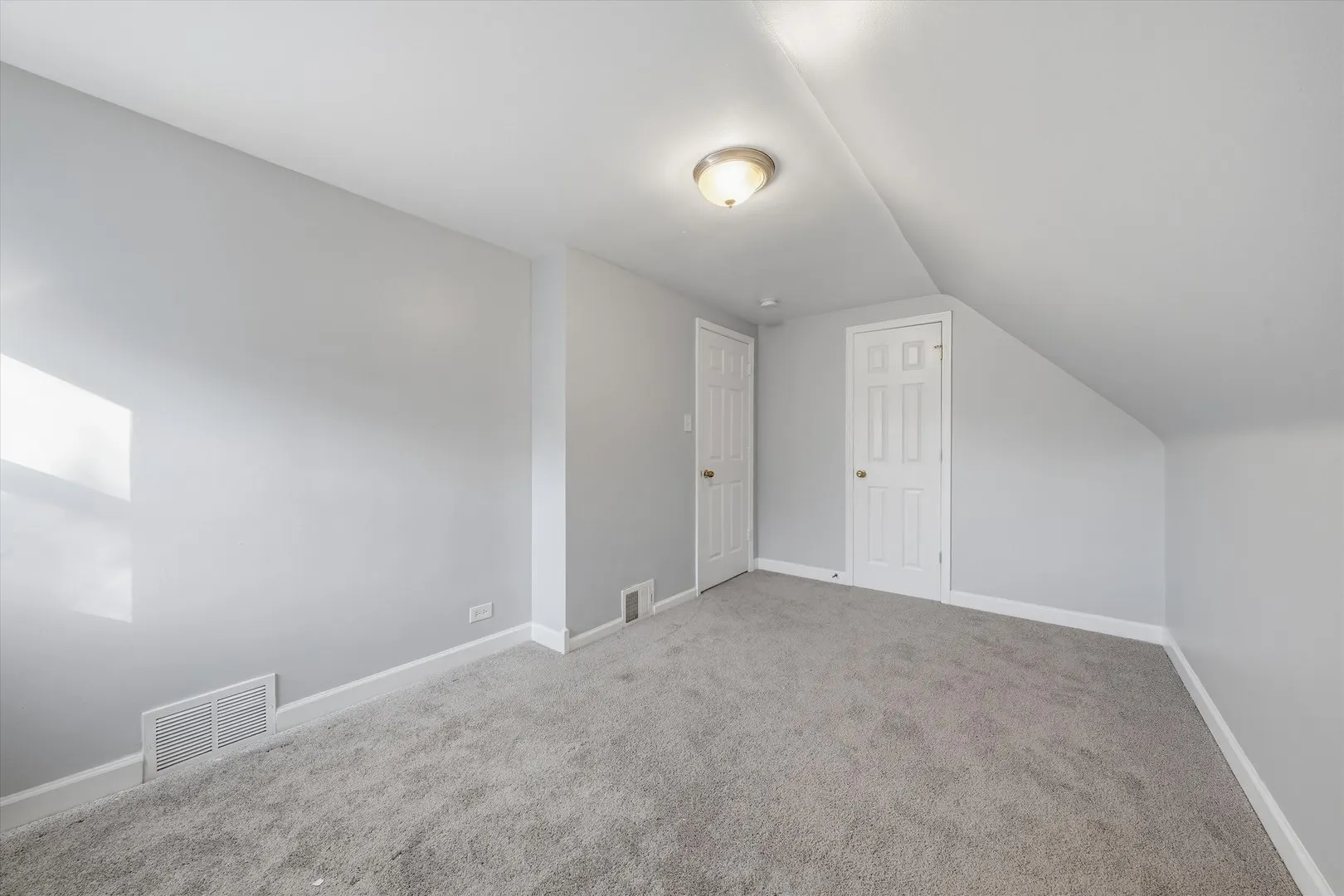 17540 Greenbay Avenue IL