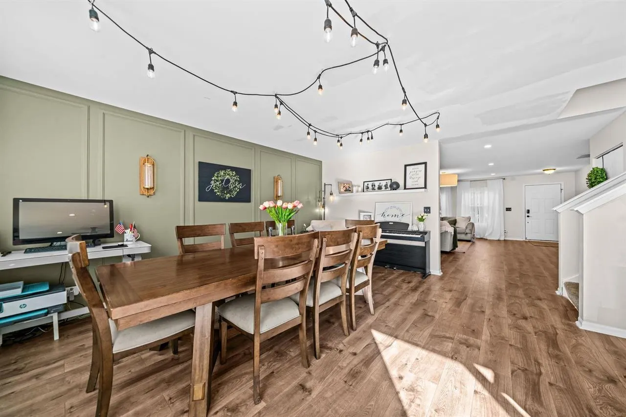 1210 Sarasota Drive IL