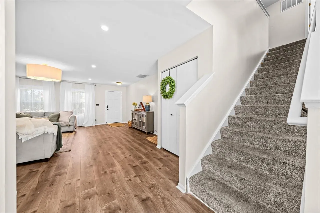 1210 Sarasota Drive IL