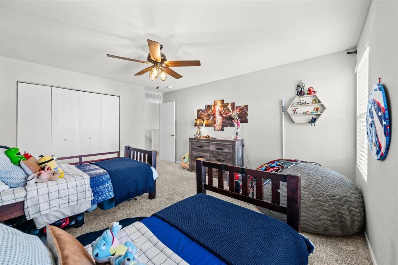 1210 Sarasota Drive IL
