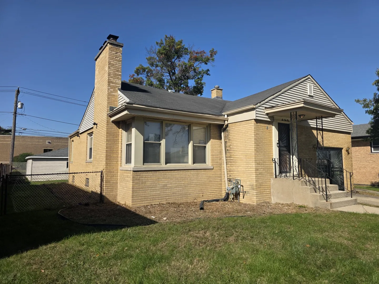 654 Yates Avenue IL