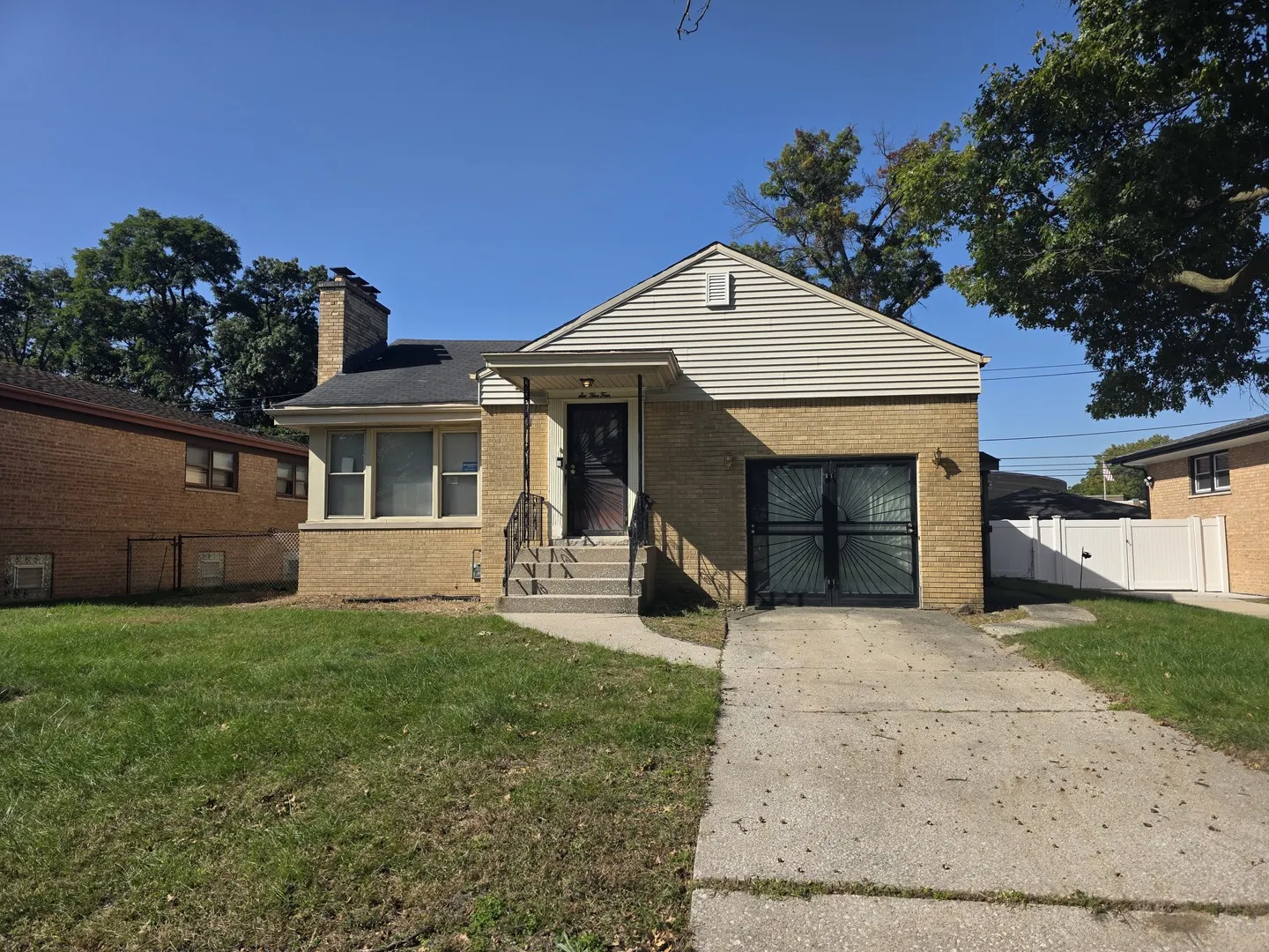654 Yates Avenue IL