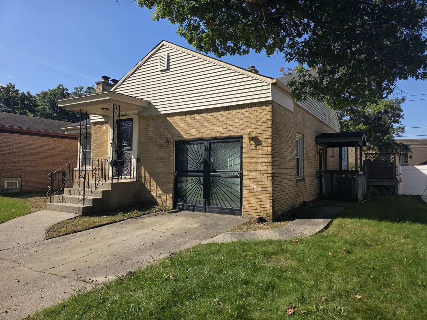 654 Yates Avenue IL