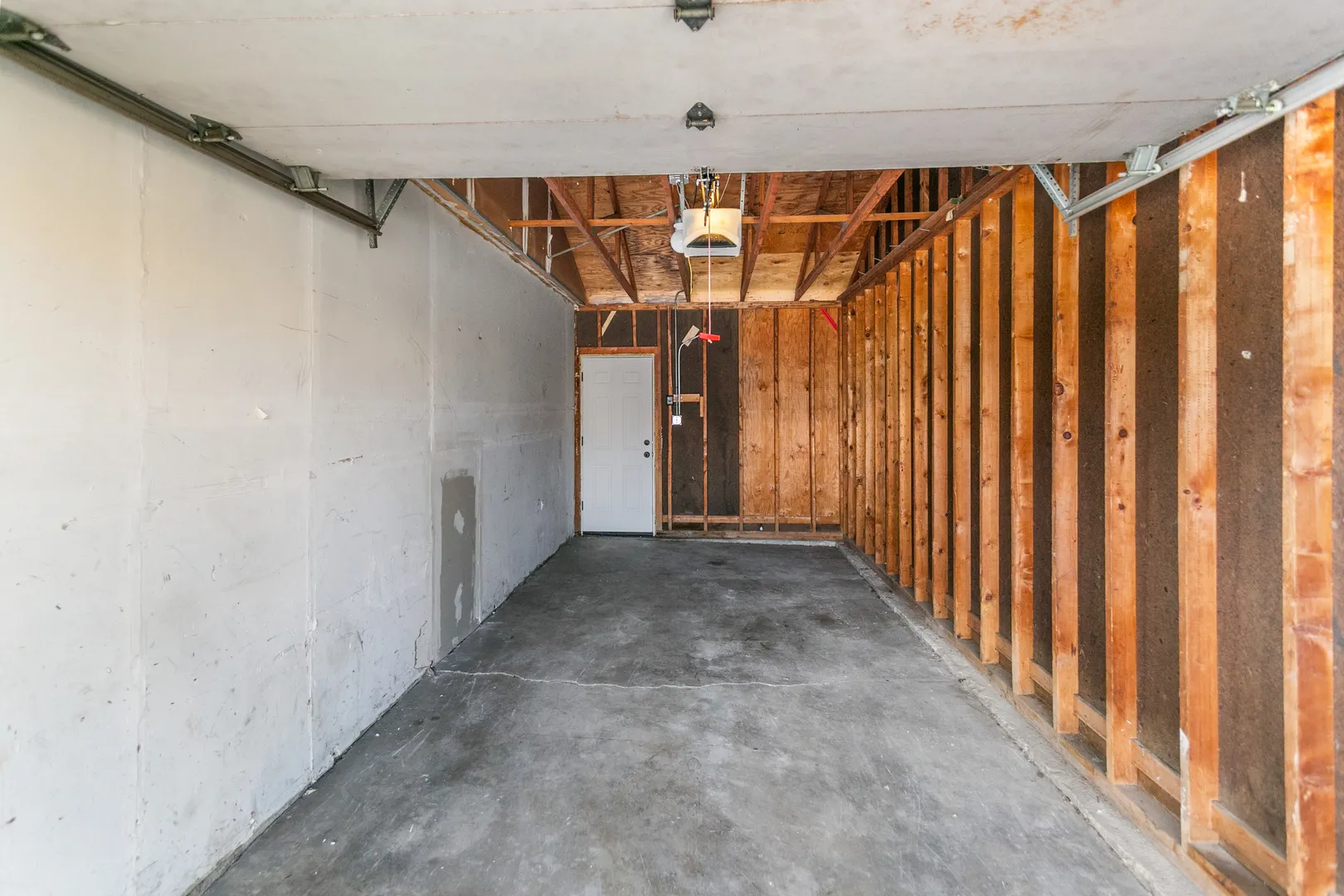 18200 Fountainbleau Drive IL