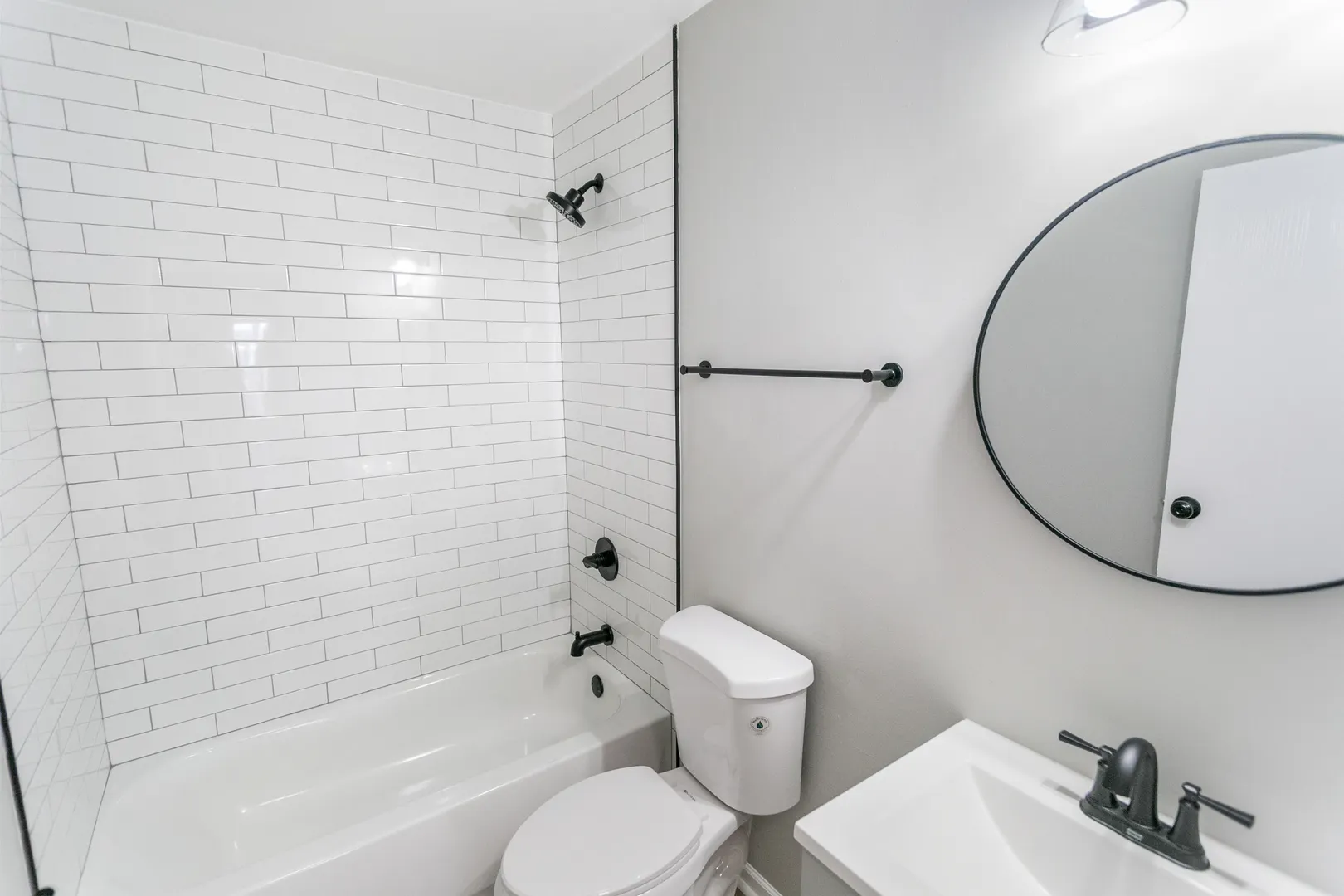 18200 Fountainbleau Drive IL