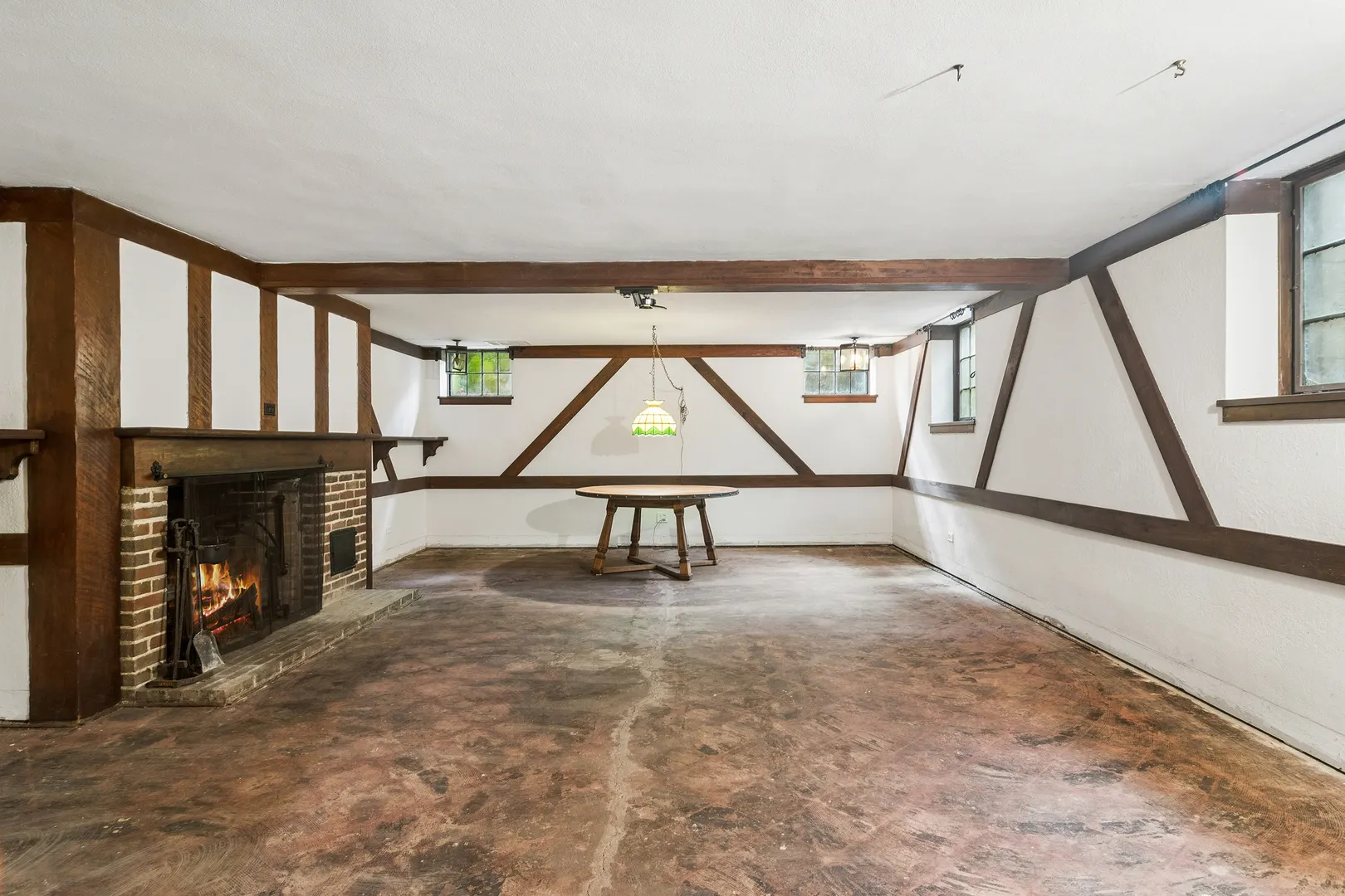 102 Pine Road IL