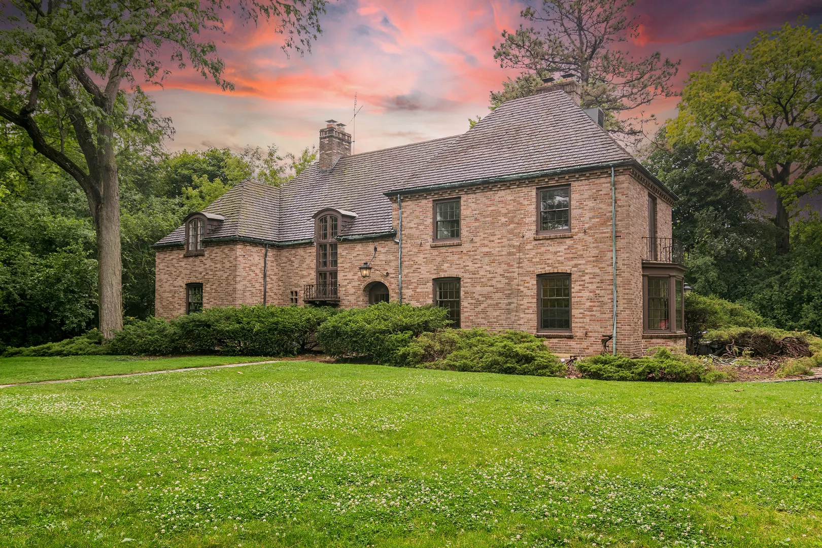 102 Pine Road IL