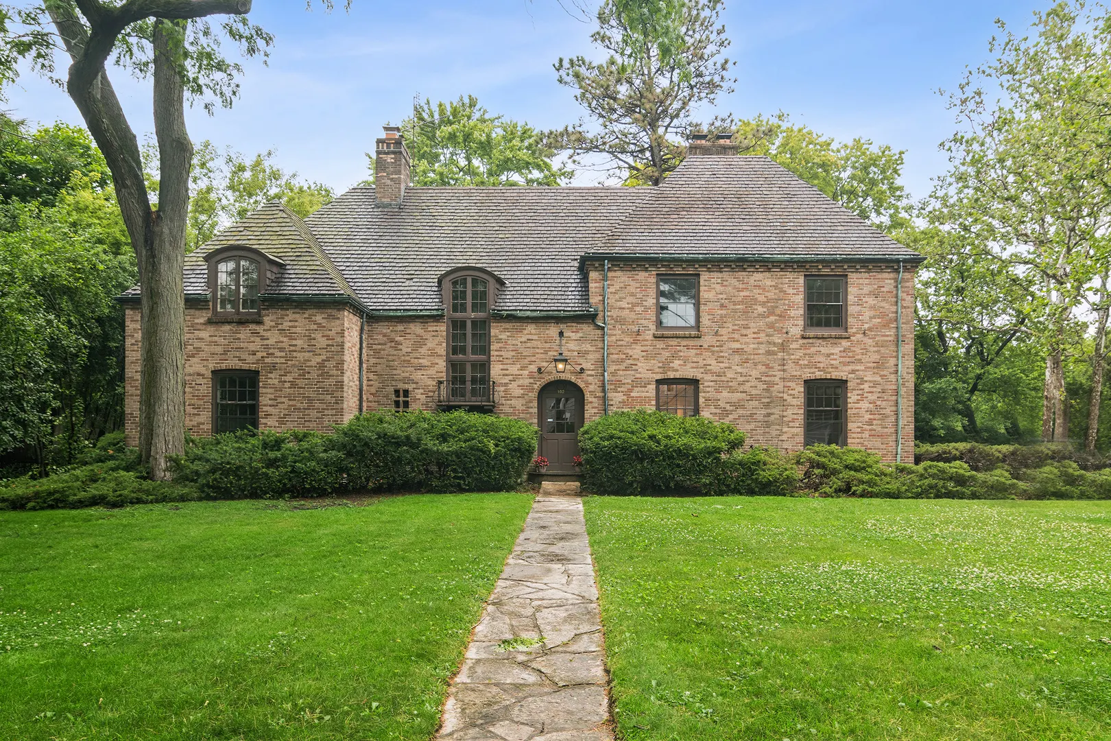102 Pine Road IL