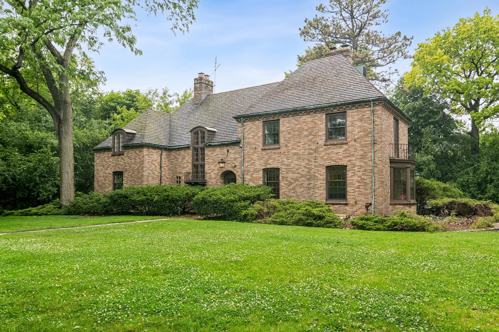 102 Pine Road IL