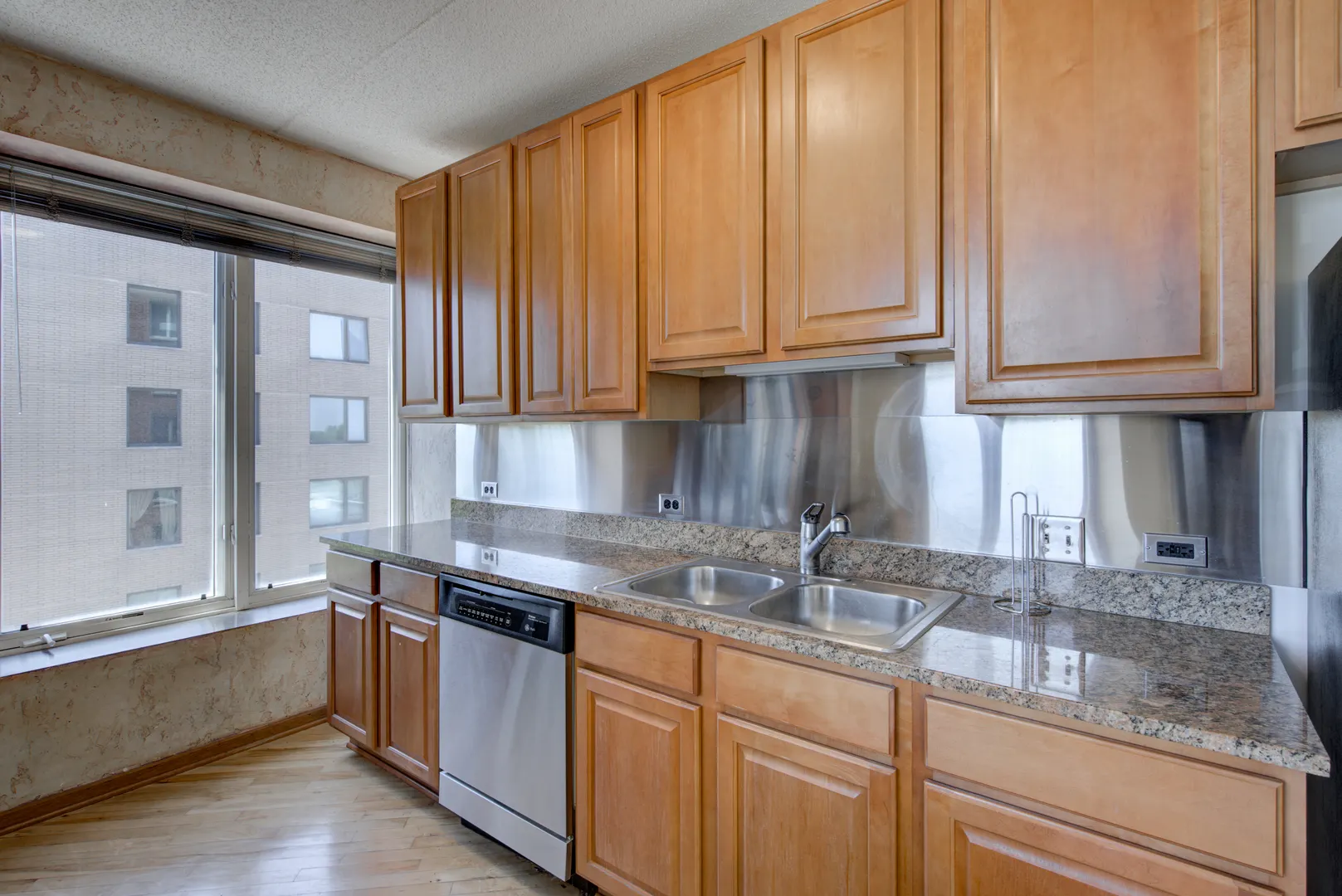515 Main Street IL #509