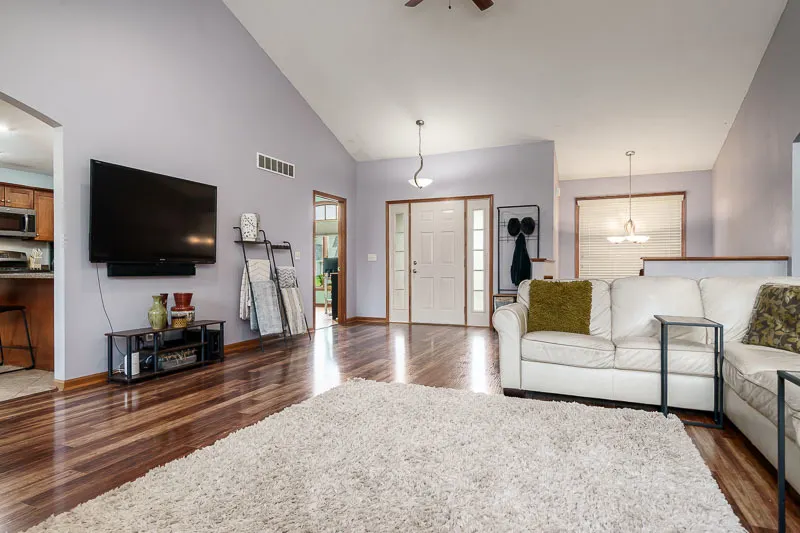 2223 Winding Creek Drive IL