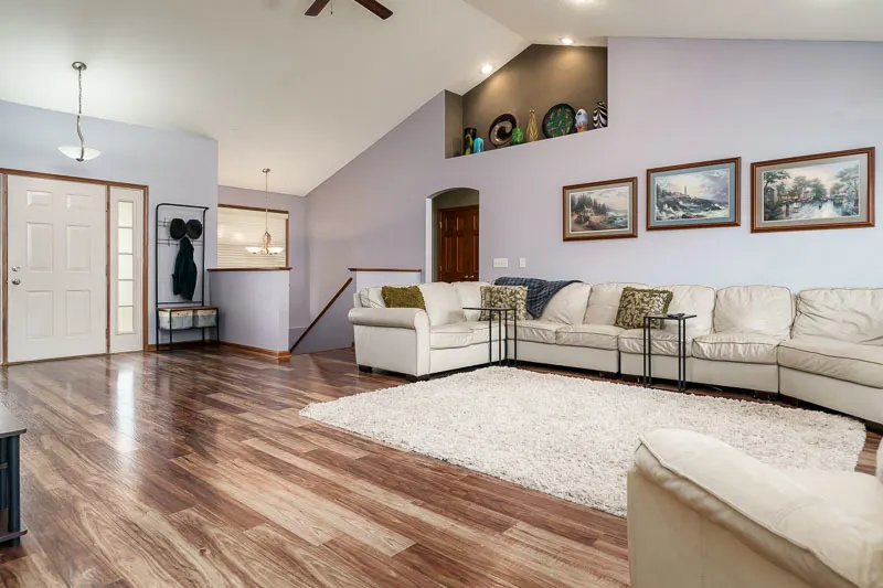 2223 Winding Creek Drive IL