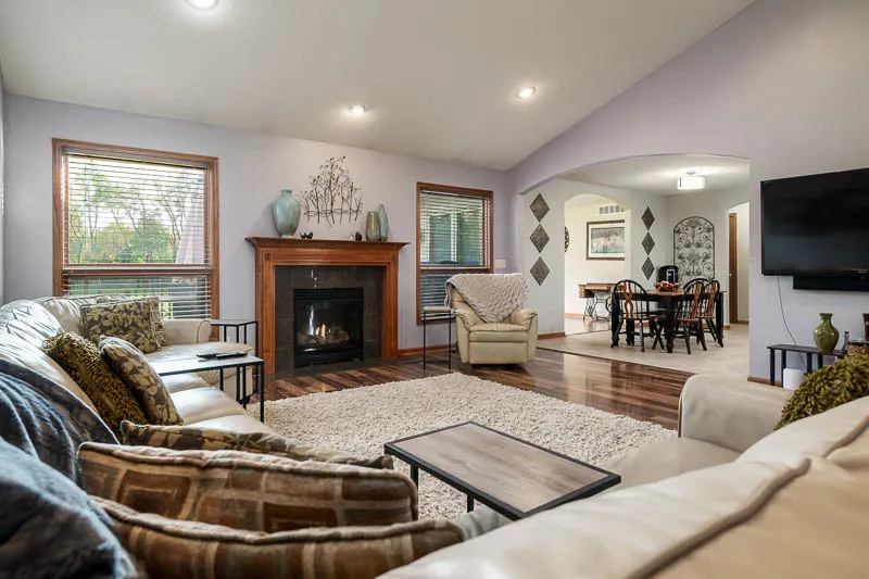 2223 Winding Creek Drive IL