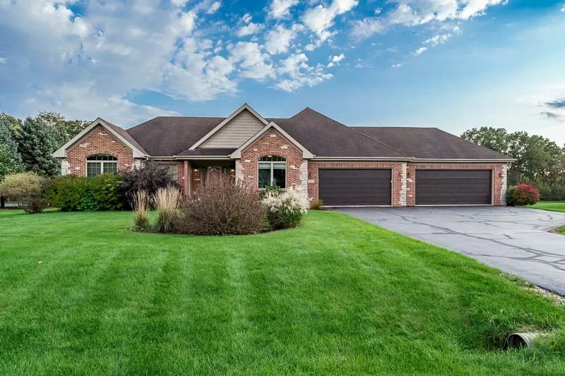 2223 Winding Creek Drive IL