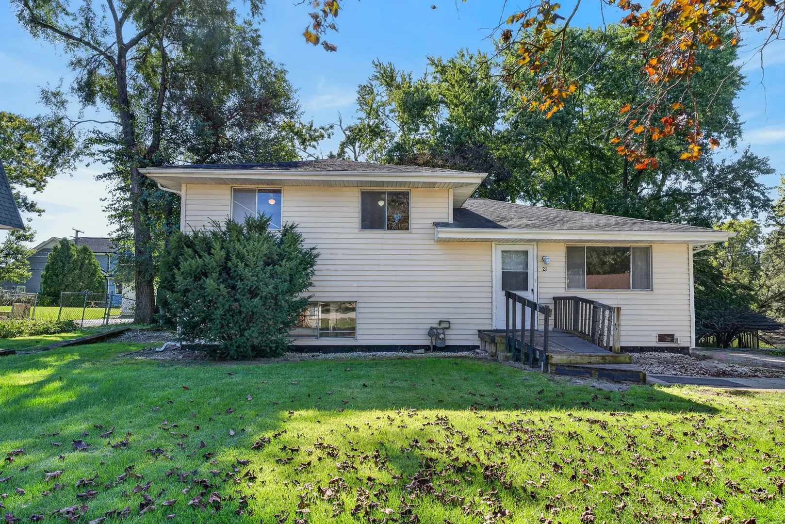21 Janet Avenue IL