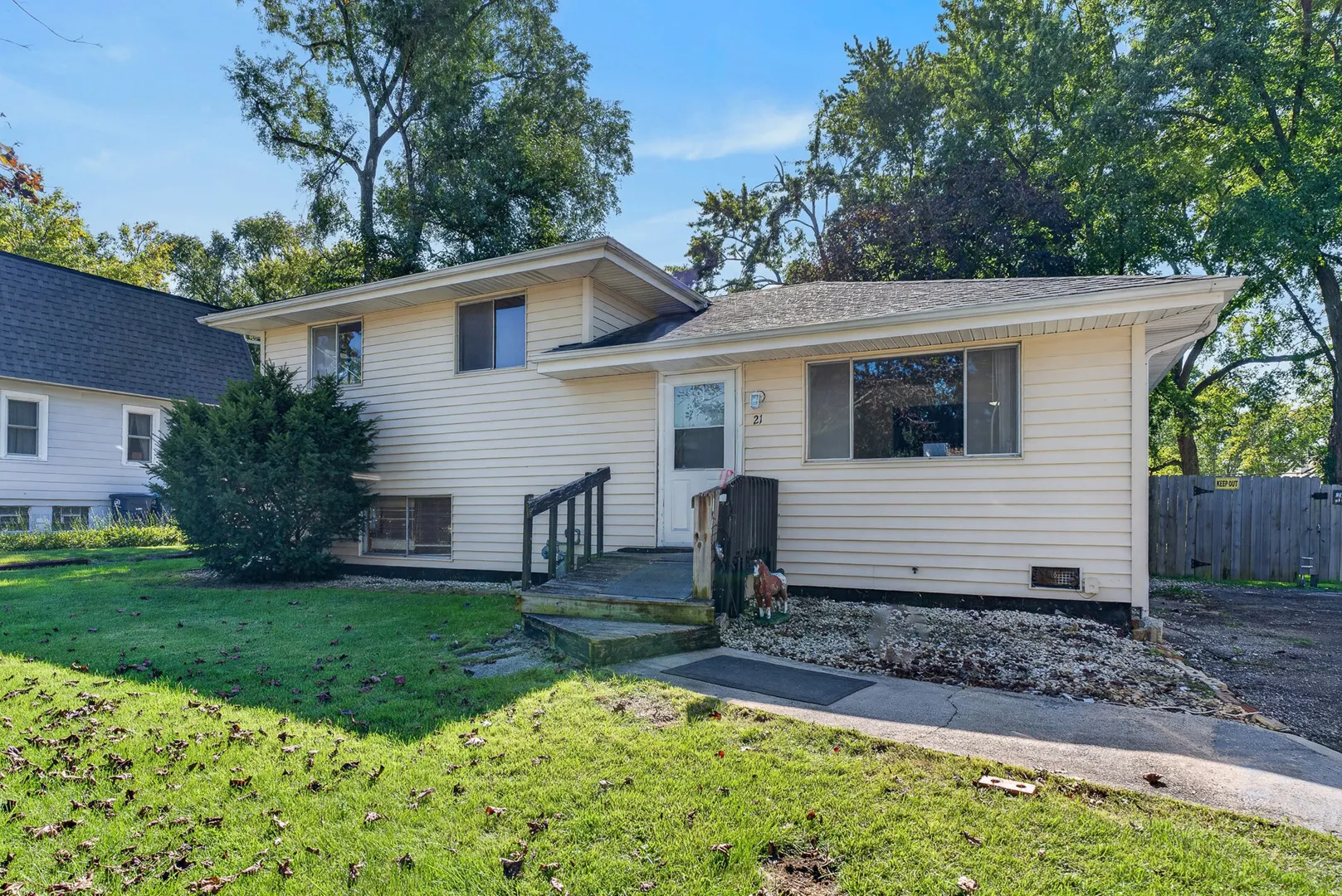 21 Janet Avenue IL