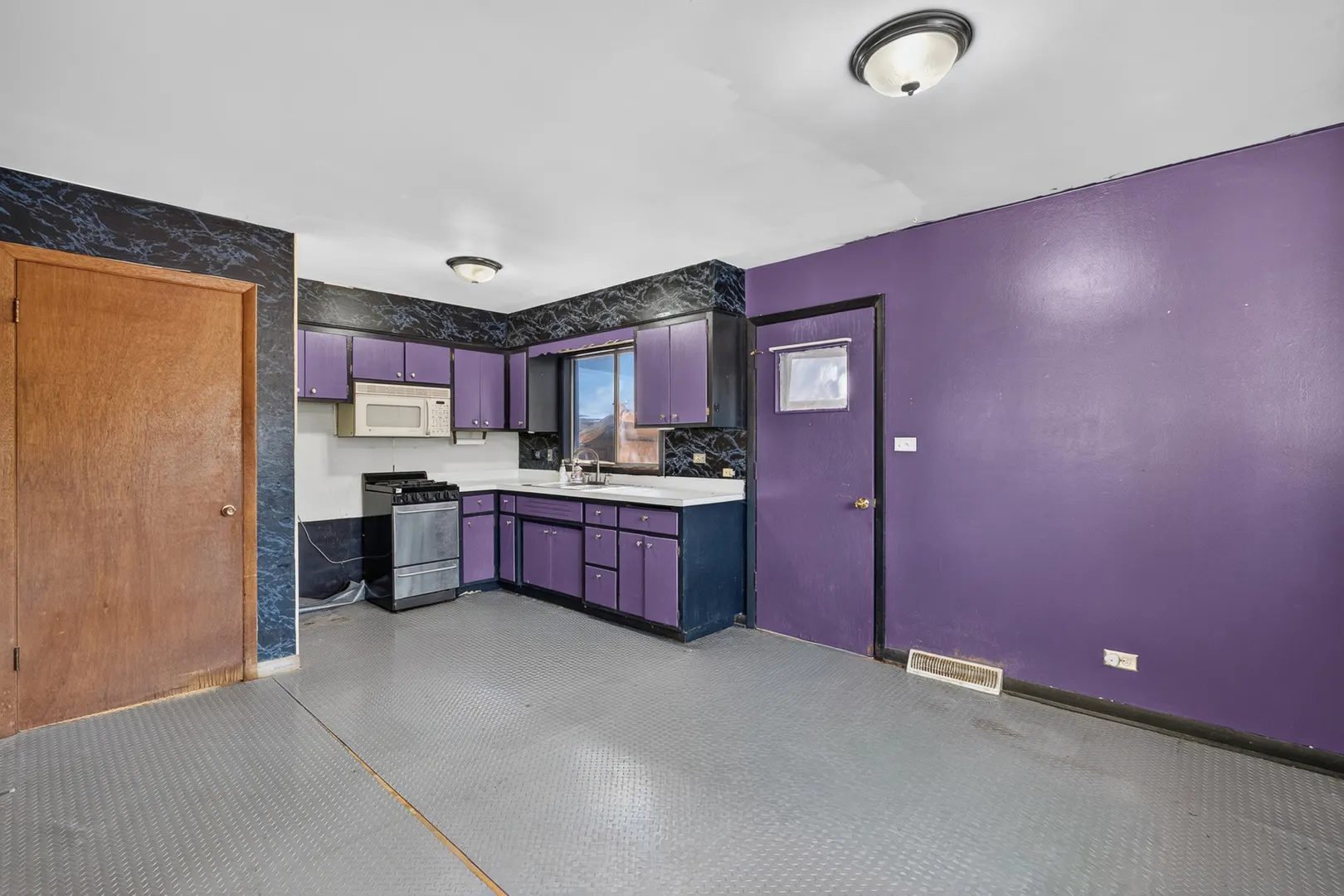 21 Janet Avenue IL