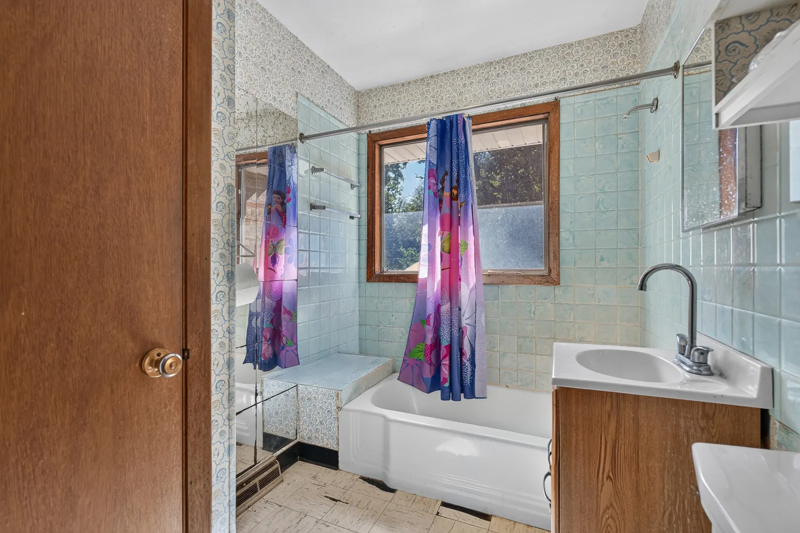 21 Janet Avenue IL