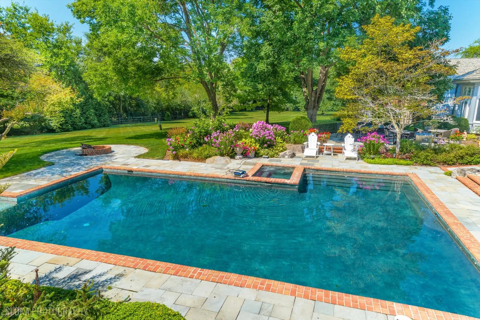 373 W County Line Road IL