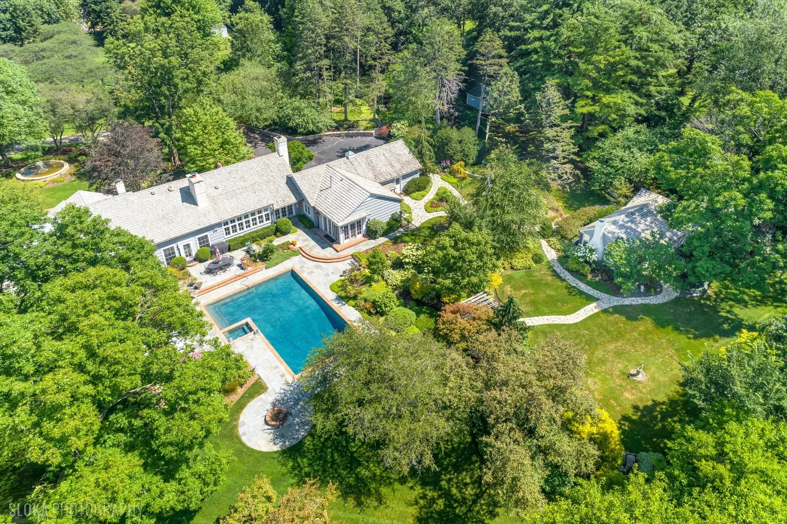373 W County Line Road IL