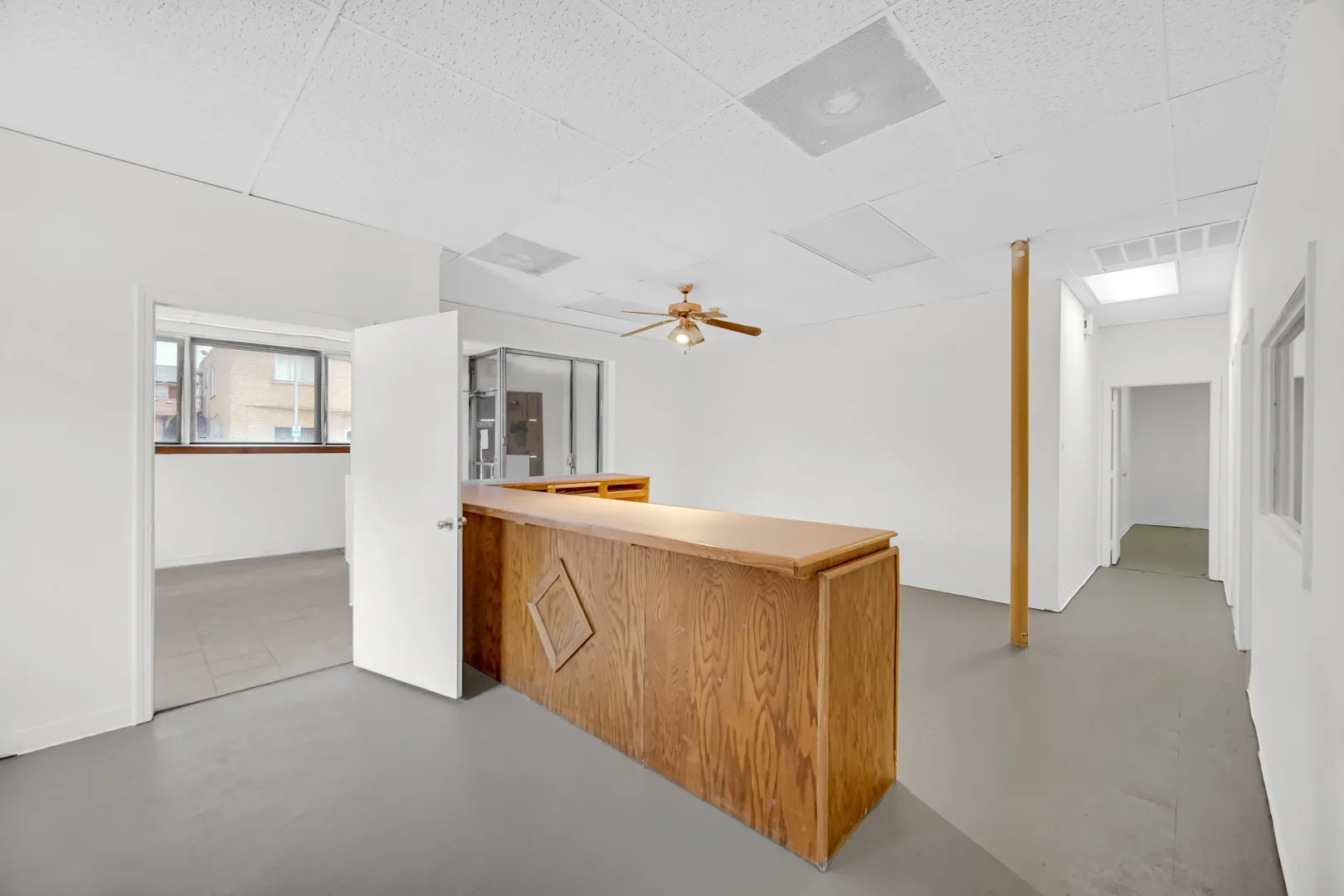 2201 W Roosevelt Road IL