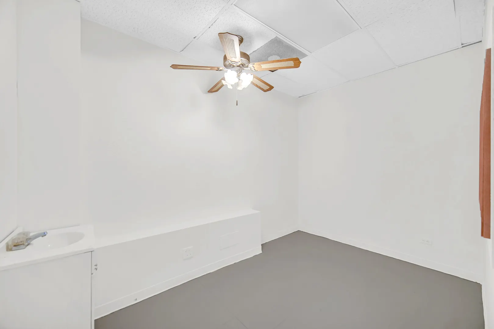 2201 W Roosevelt Road IL