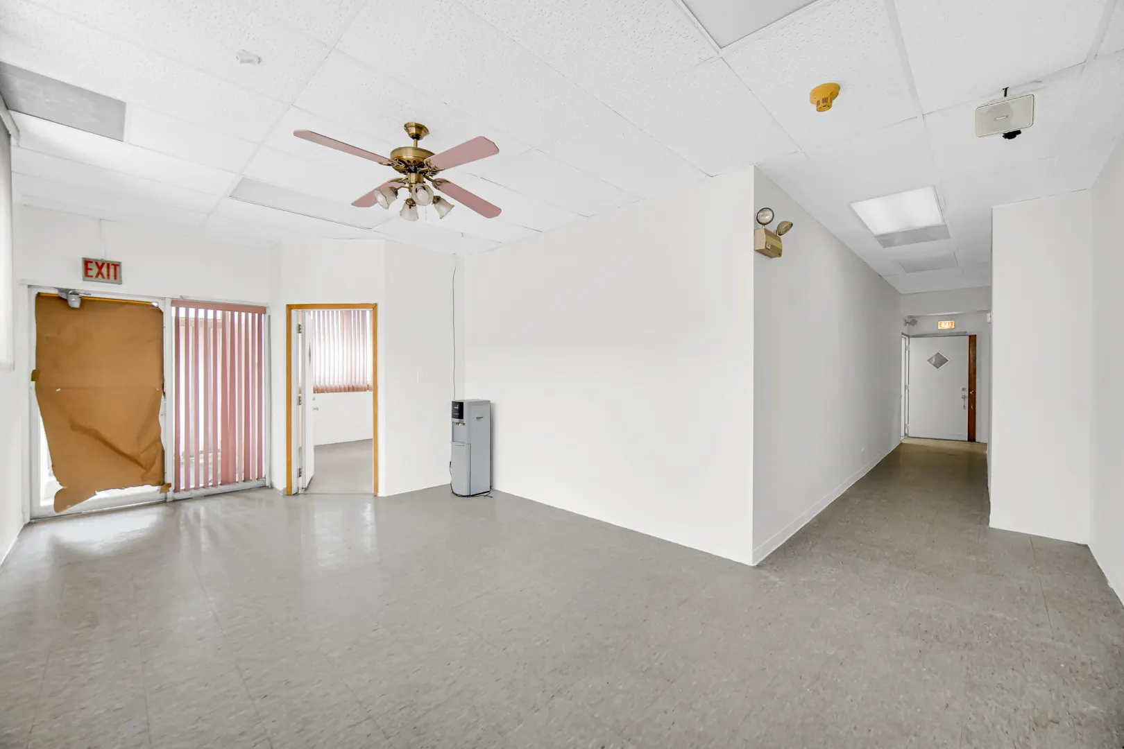 2201 W Roosevelt Road IL