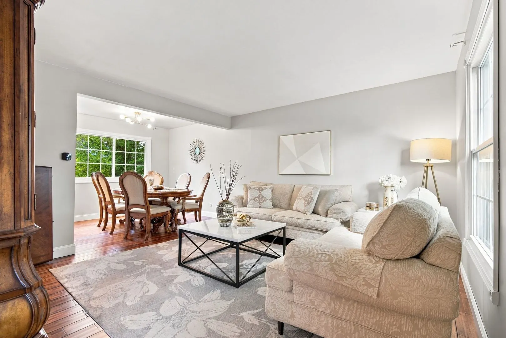 1209 River Oak Drive IL