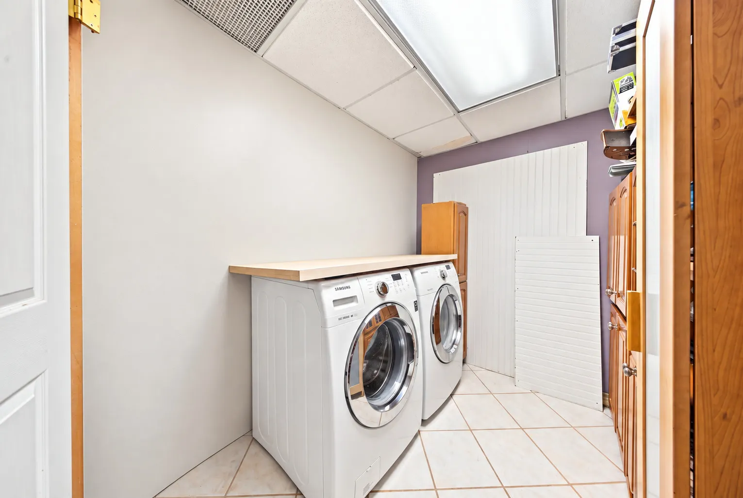 1209 River Oak Drive IL