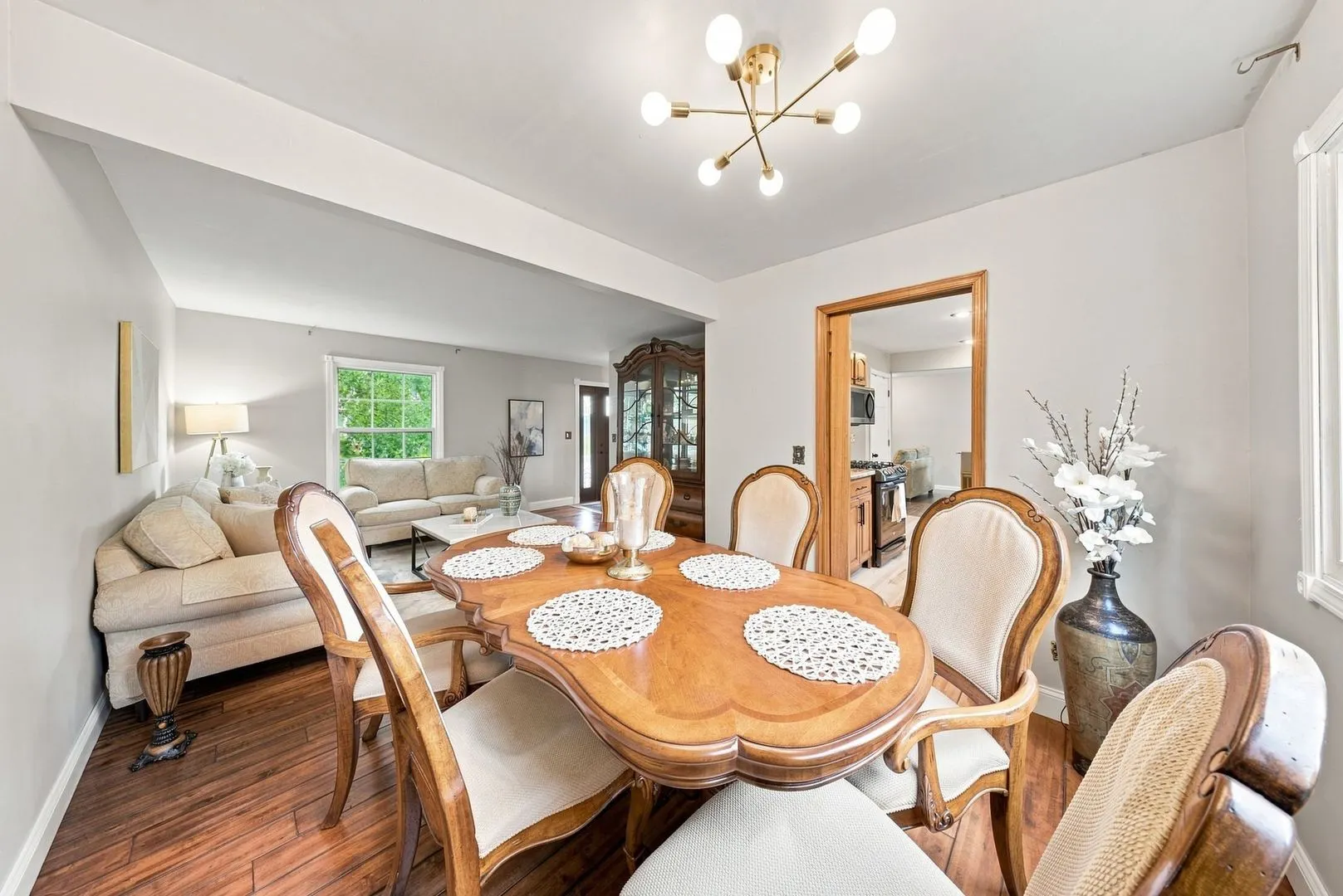 1209 River Oak Drive IL