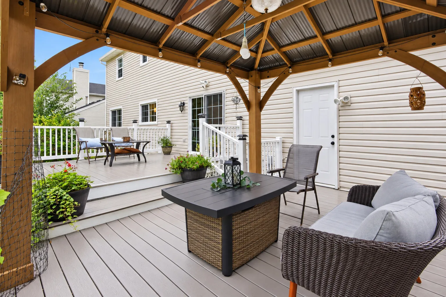 1209 River Oak Drive IL