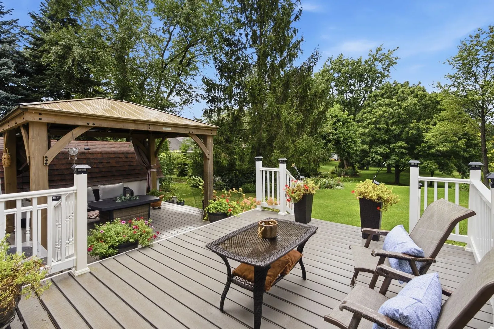 1209 River Oak Drive IL