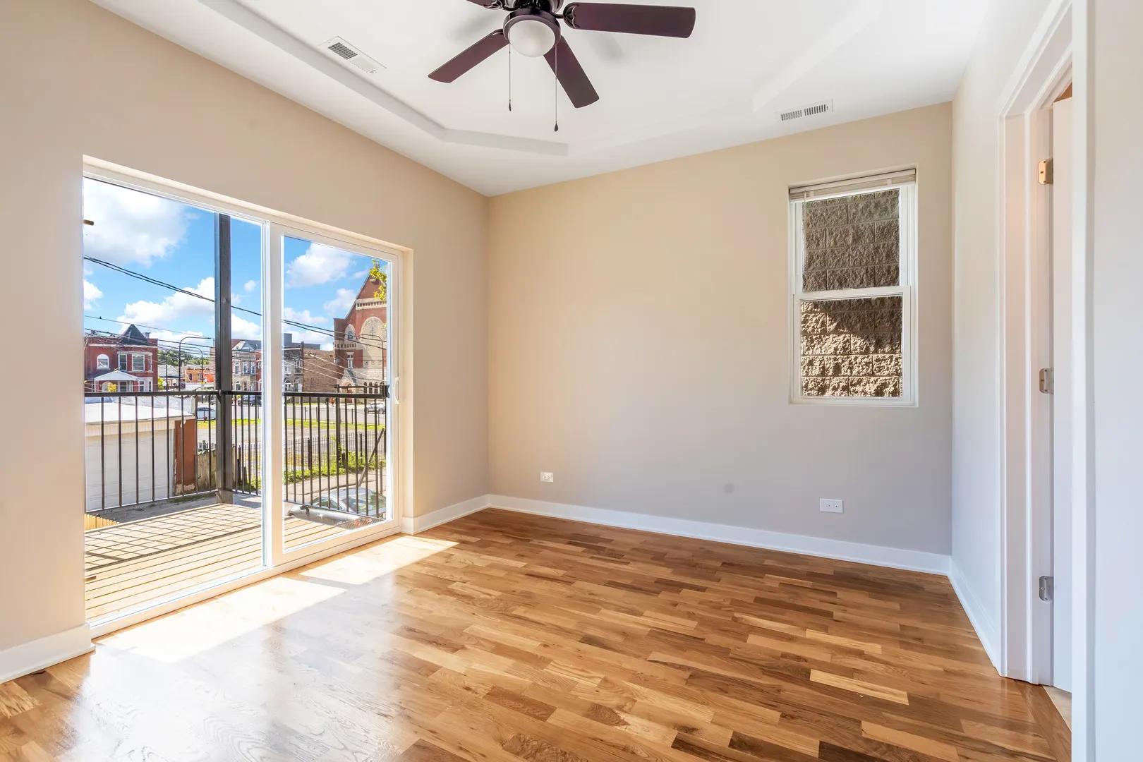 2949 W Wilcox Street IL