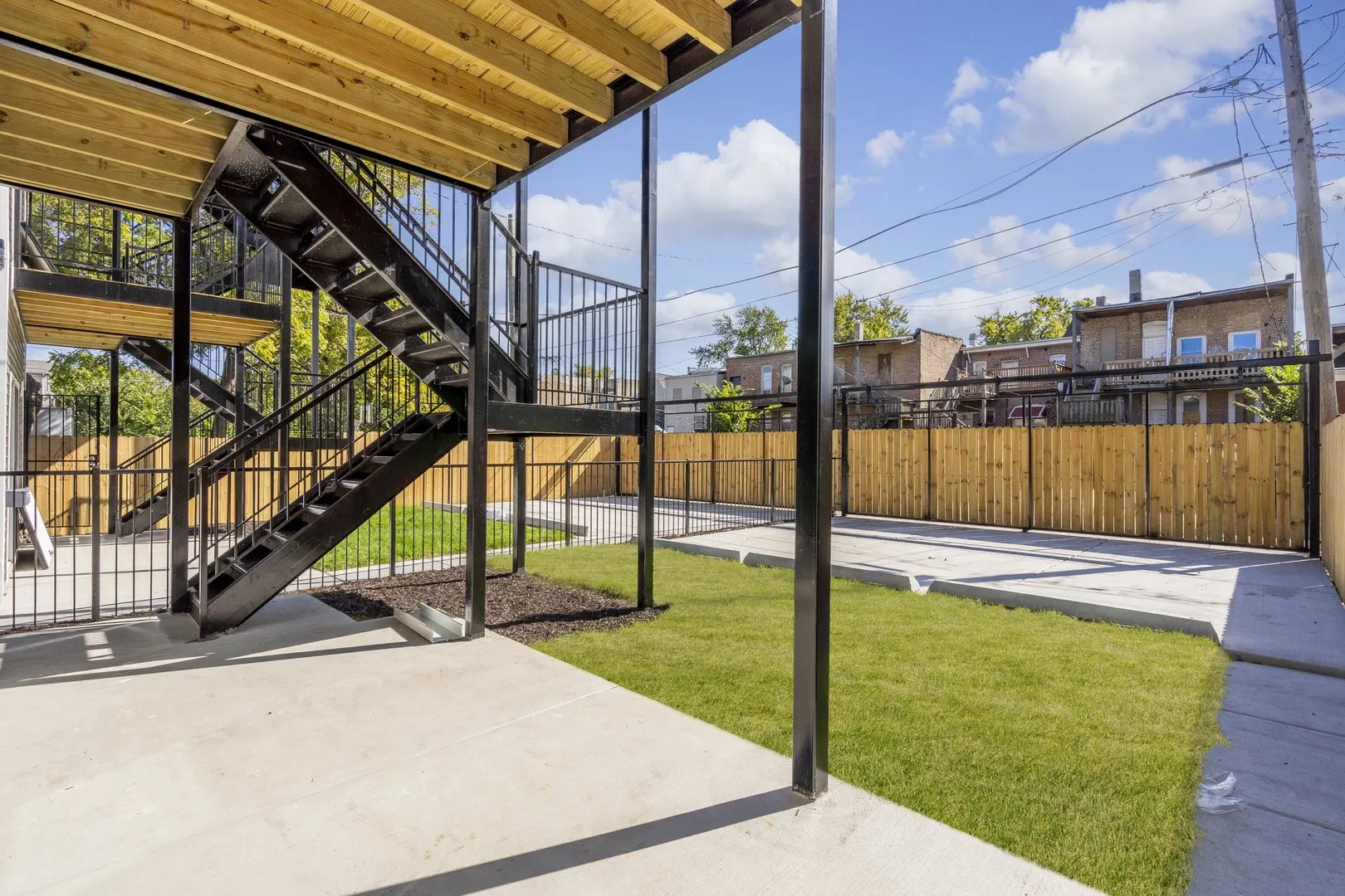 2949 W Wilcox Street IL
