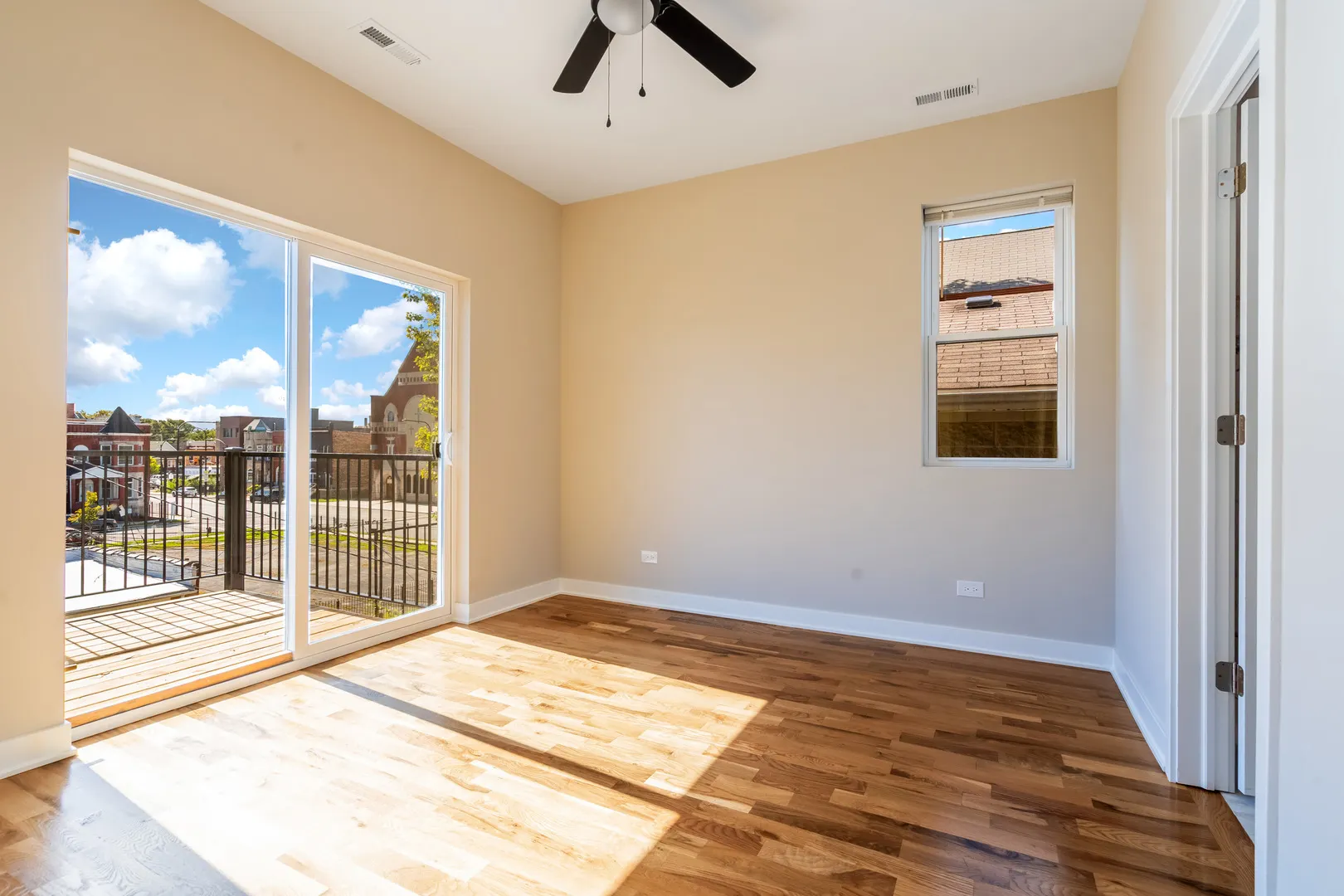 2949 W Wilcox Street IL