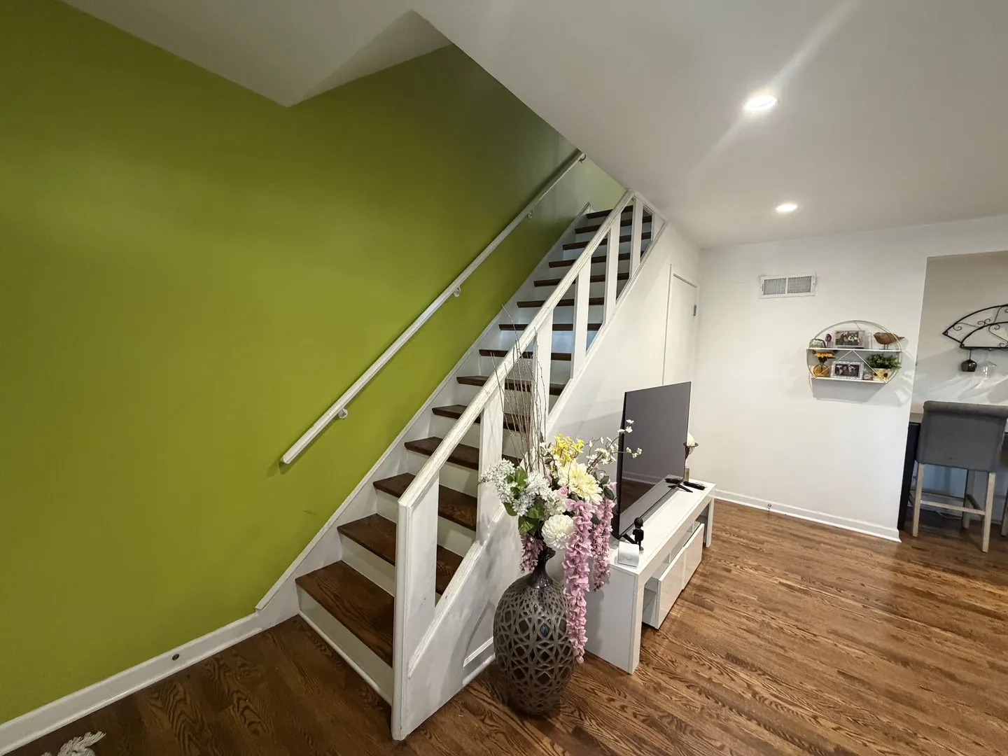 708 Dodge Avenue IL
