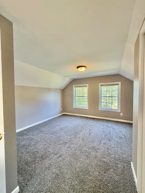 320 E Elm Street IL