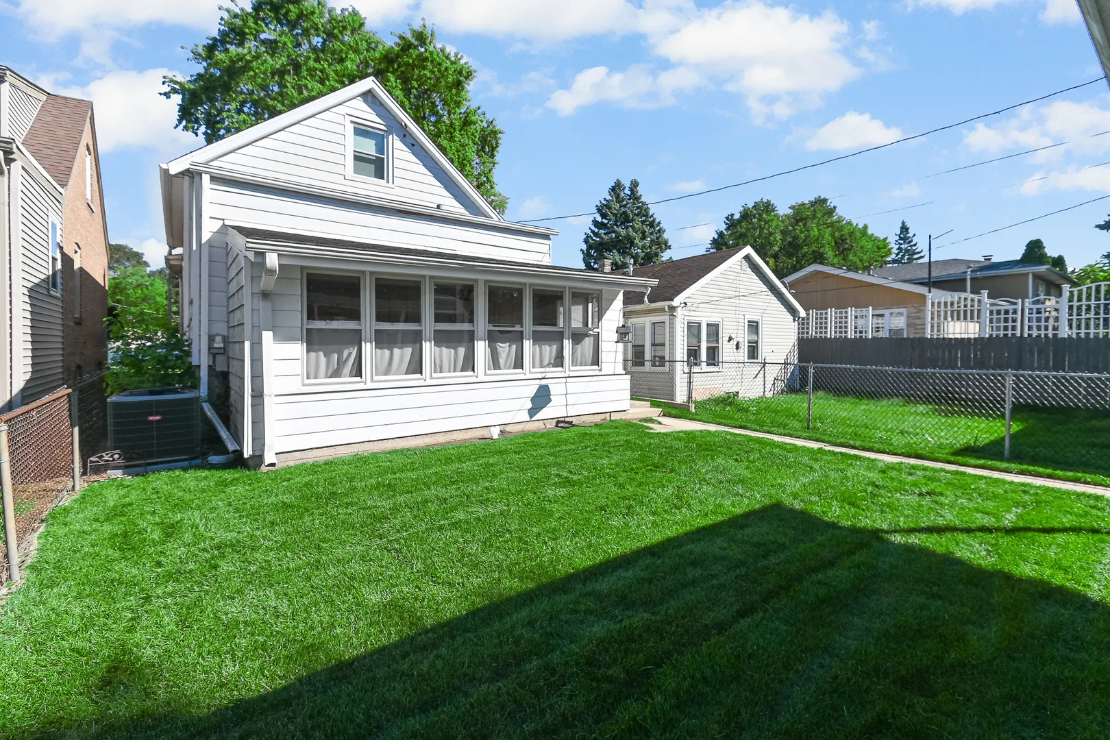 9550 S California Avenue IL