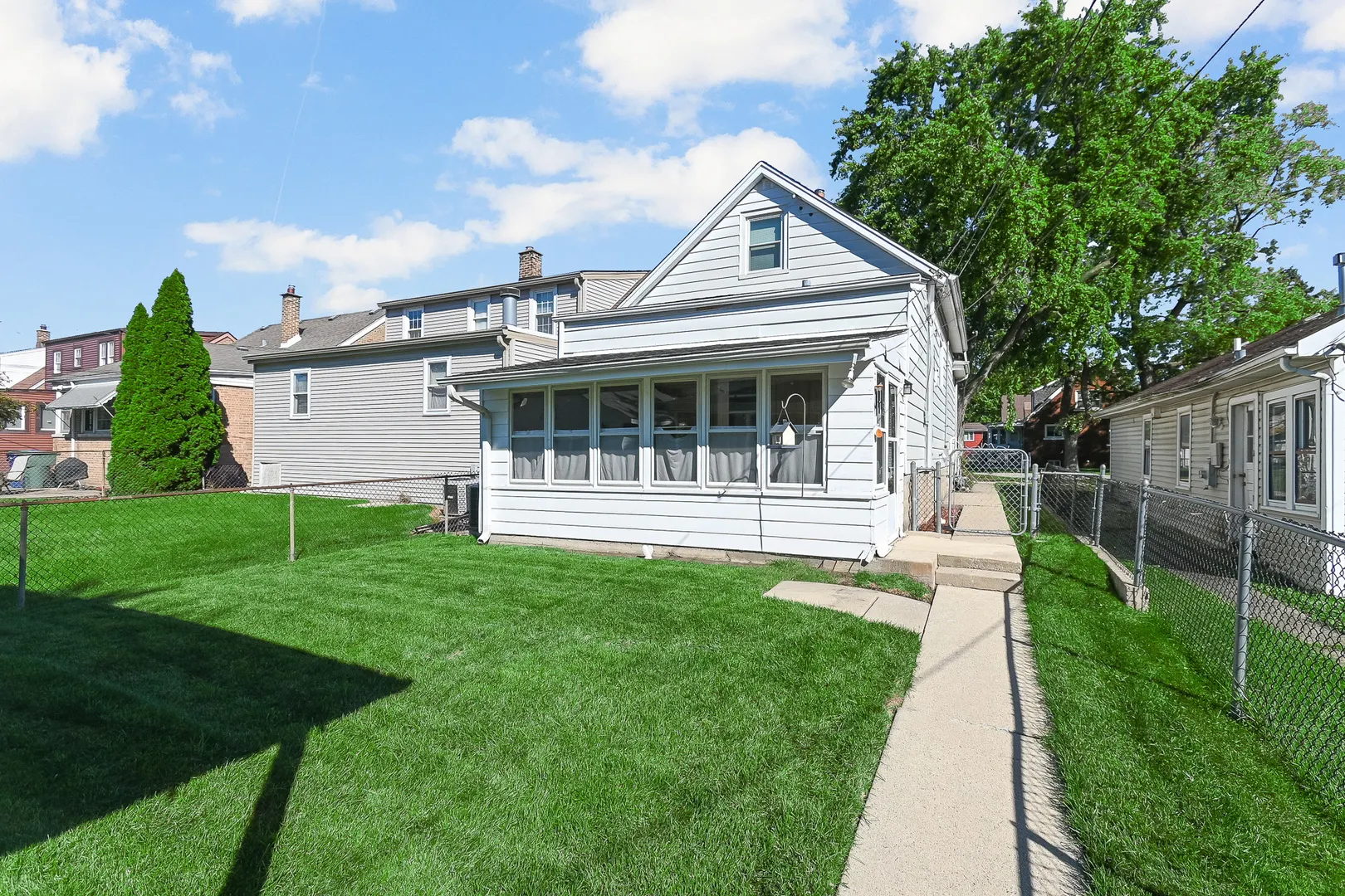 9550 S California Avenue IL