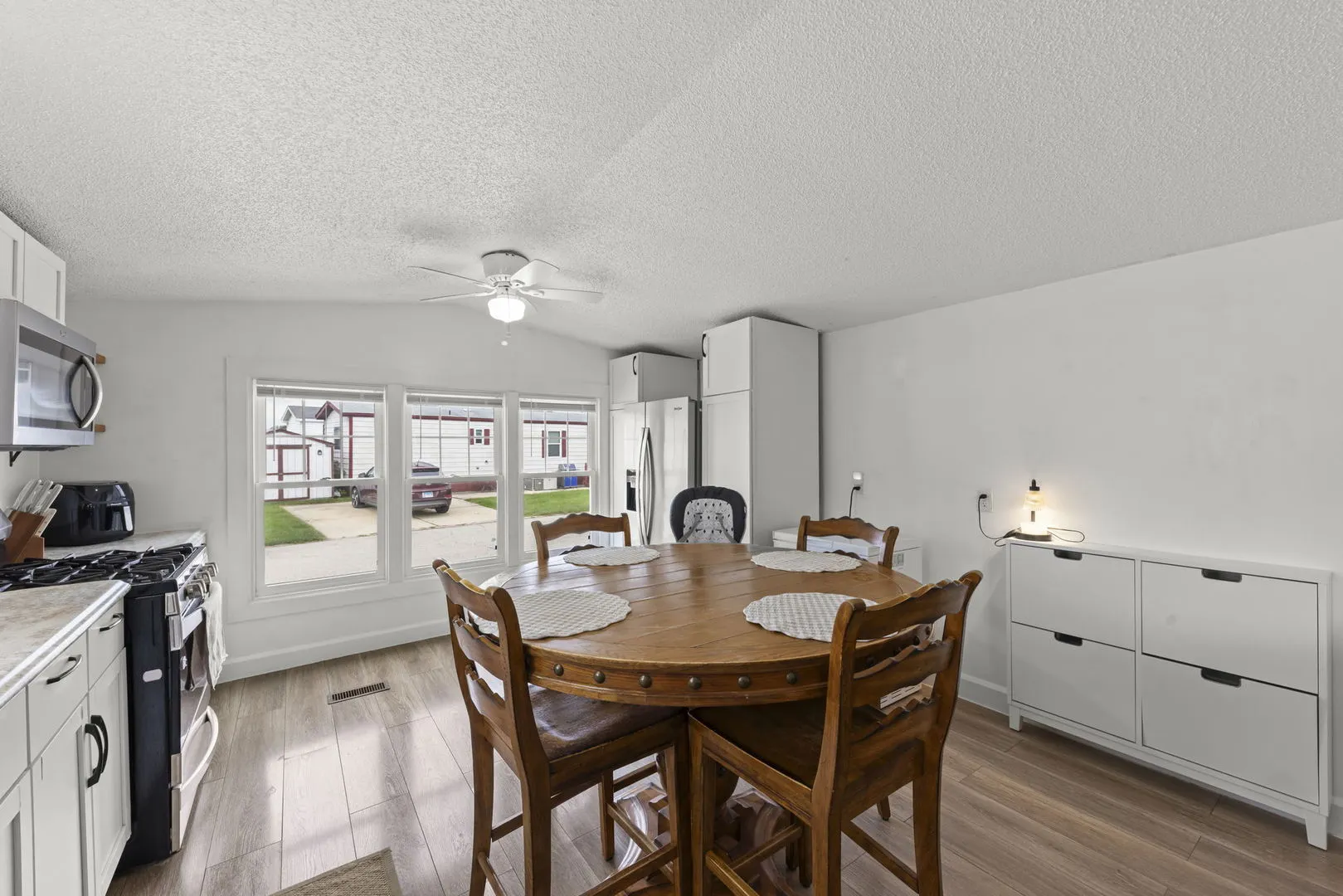 129 5th Avenue IL
