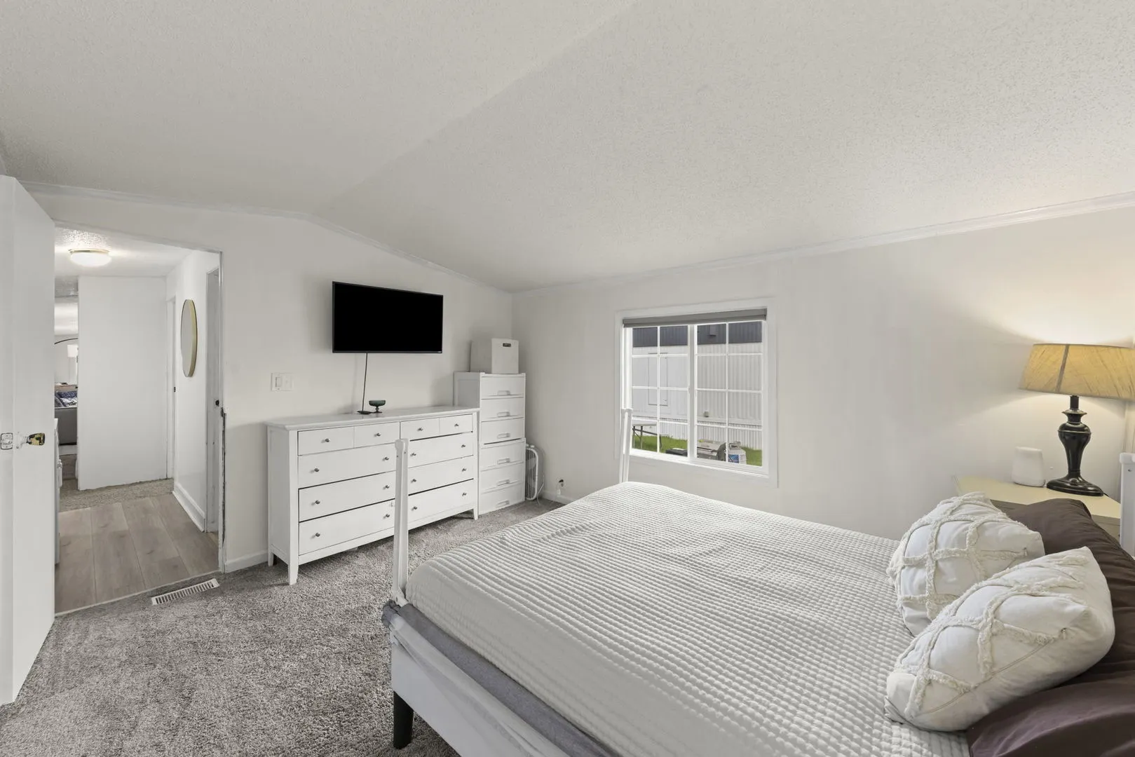 129 5th Avenue IL