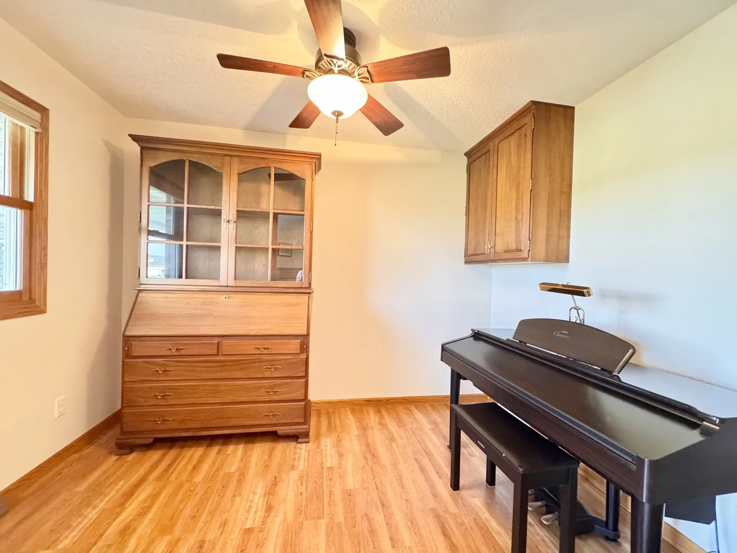 1812 White Pines Drive IL