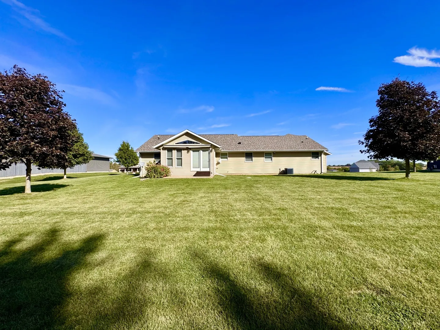 1812 White Pines Drive IL