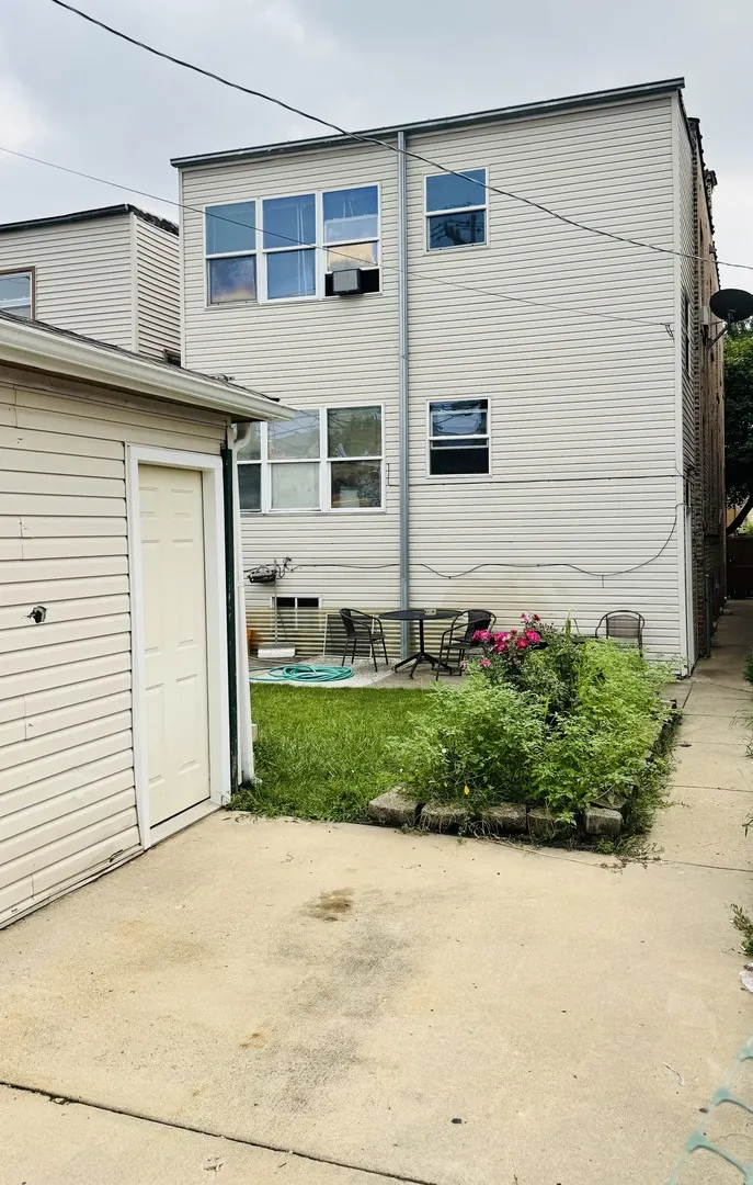 4818 W Fletcher Street IL